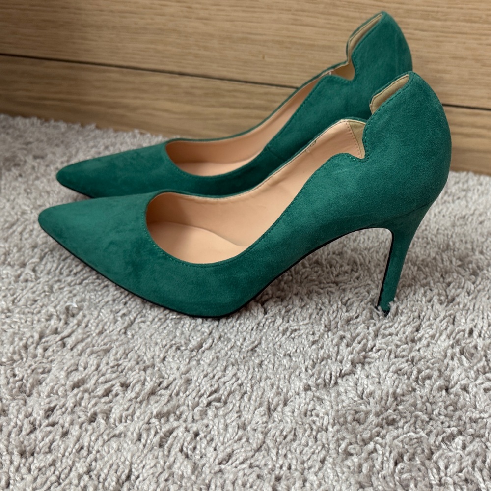 Green Women's Shoes - Picture 2 of 4